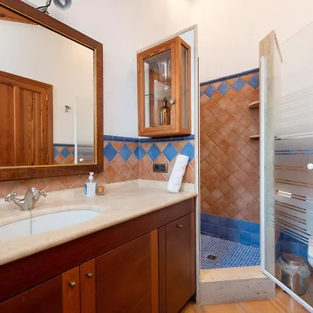 Villa Colis